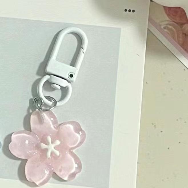Sakura Jelly Hair Clip & Flower Pendant Keychain Set
Sakura Jelly Hair Clip & Flower Pendant Keychain Set