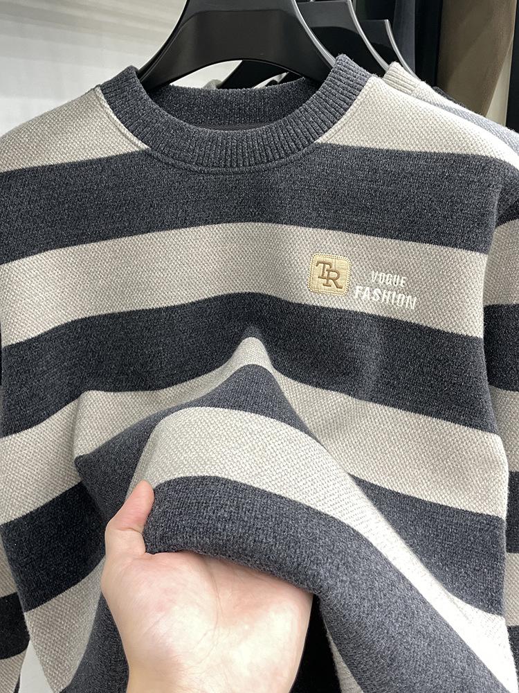 Men s Striped Fleece-Lined Sweatshirt - Warm Autumn/Winter Round Neck Sweater for All Ages L (Recommended for 45-60 kg) сірий колір
Men s Striped Fleece-Lined Sweatshirt - Warm Autumn/Winter Round Neck Sweater for All Ages L (Recommended for 45-60 kg) сірий колір