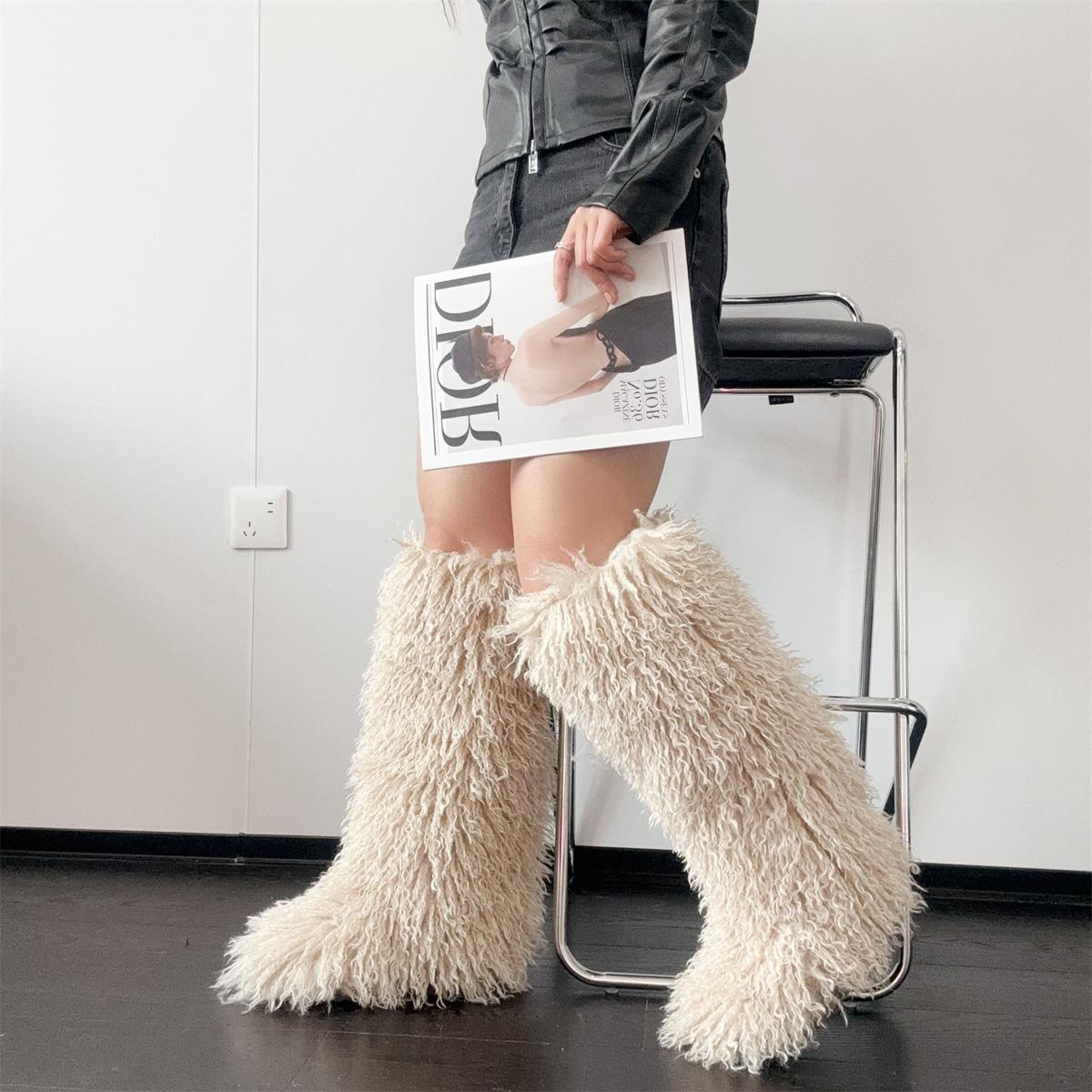 Luxury Winter Faux Fur Knee High Boots Women Wool High Tube Fur Snow Boots Fluffy Faux Mongolian Fur Platform Shoes 45 абрикосовий
Luxury Winter Faux Fur Knee High Boots Women Wool High Tube Fur Snow Boots Fluffy Faux Mongolian Fur Platform Shoes 45 абрикосовий