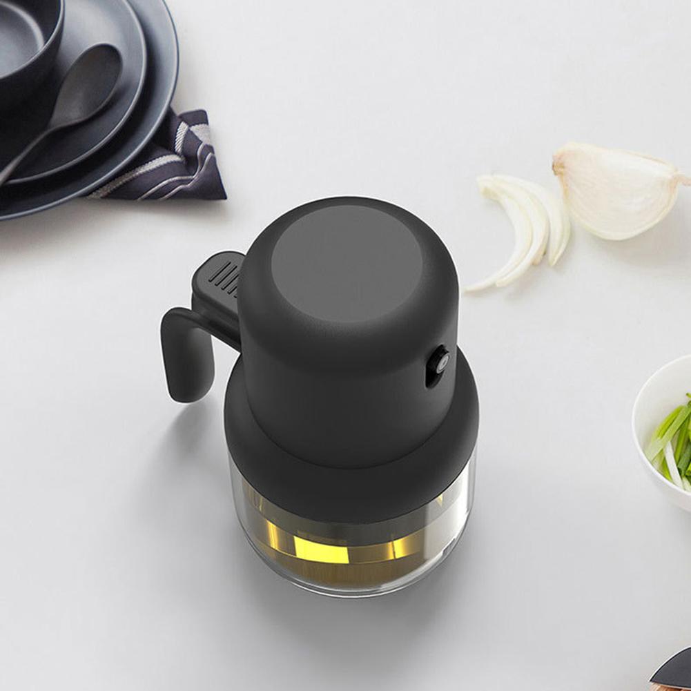 Olive Oil Spray Bottle With Press Button Ergonomic Handle Vinegar Spray Bottle For Home Kitchen CHINA чорний
Olive Oil Spray Bottle With Press Button Ergonomic Handle Vinegar Spray Bottle For Home Kitchen CHINA чорний