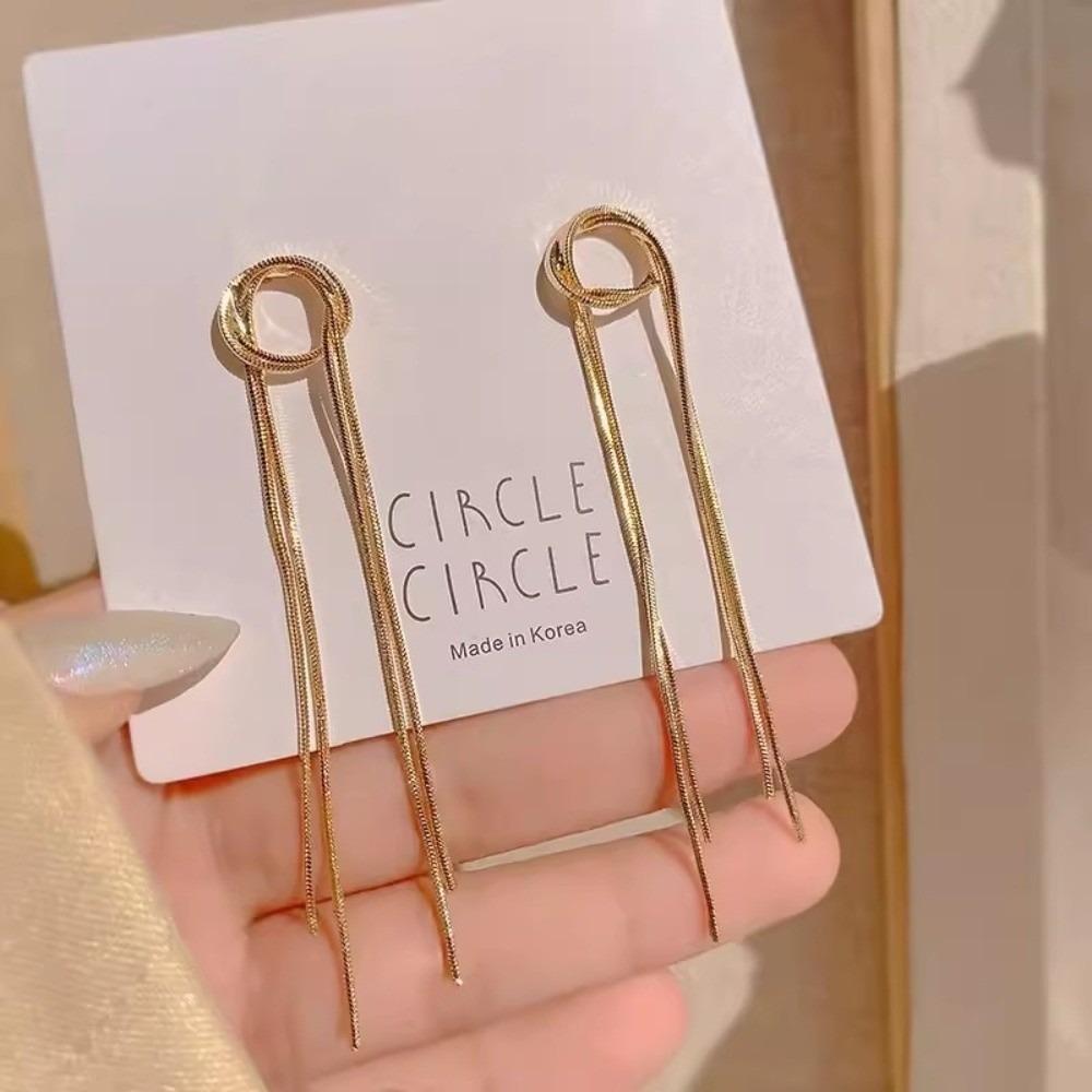 Women Linear Tassel Earrings Gold Silver Color Long Earring Fringe Ear Piercing Party Wedding золотой
Women Linear Tassel Earrings Gold Silver Color Long Earring Fringe Ear Piercing Party Wedding золотой