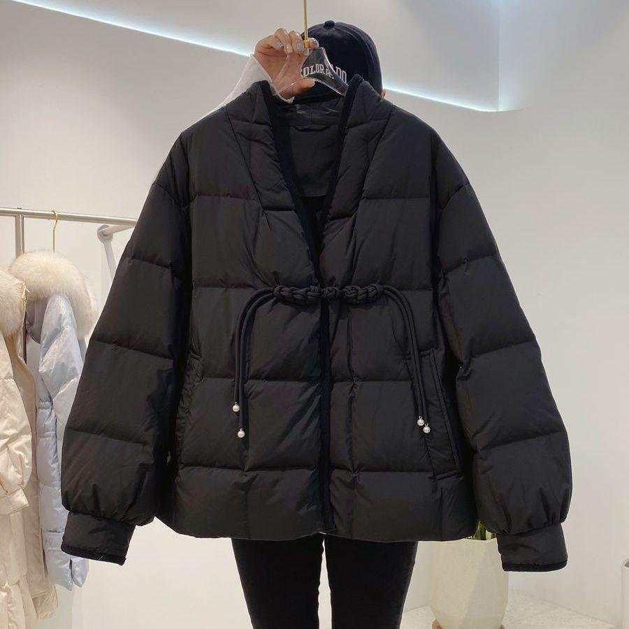 Пуховик женский короткий с воротником-стойкой на пуговицах, новый средней длины, утолщенный, зимнее пальто S 85-50kg чёрный
Пуховик женский короткий с воротником-стойкой на пуговицах, новый средней длины, утолщенный, зимнее пальто S 85-50kg чёрный