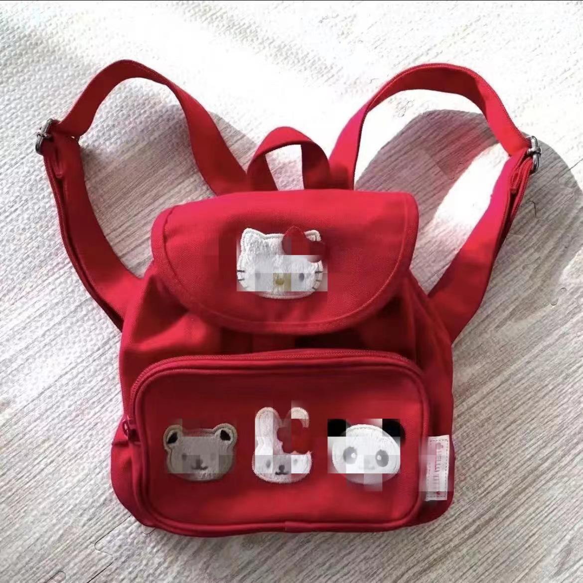 ello Kitty Good Friends Series Small Backpack Backpack Medieval Backpack красный
ello Kitty Good Friends Series Small Backpack Backpack Medieval Backpack красный