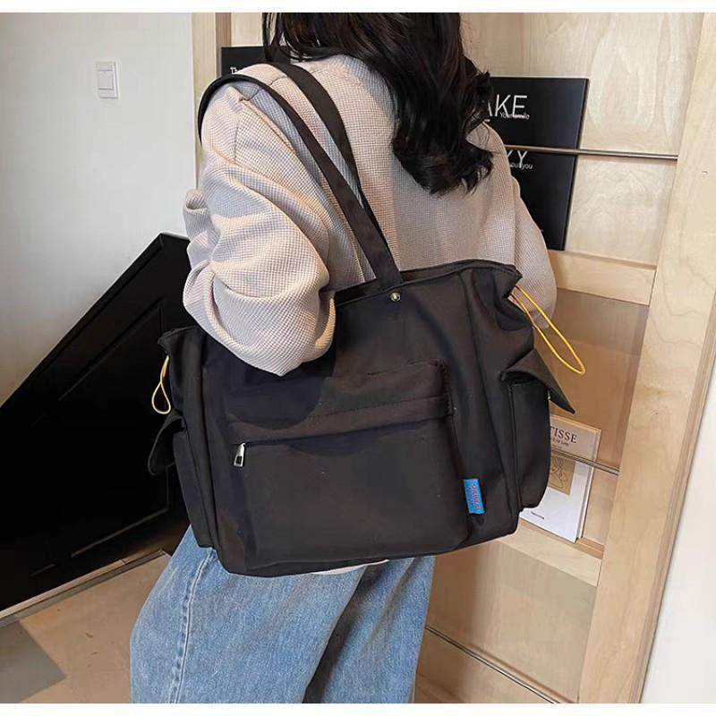 Canvas Bag Women s Large-capacity All-match Underarm High-quality Portable Commuting Tote 42x12x28 чёрный
Canvas Bag Women s Large-capacity All-match Underarm High-quality Portable Commuting Tote 42x12x28 чёрный