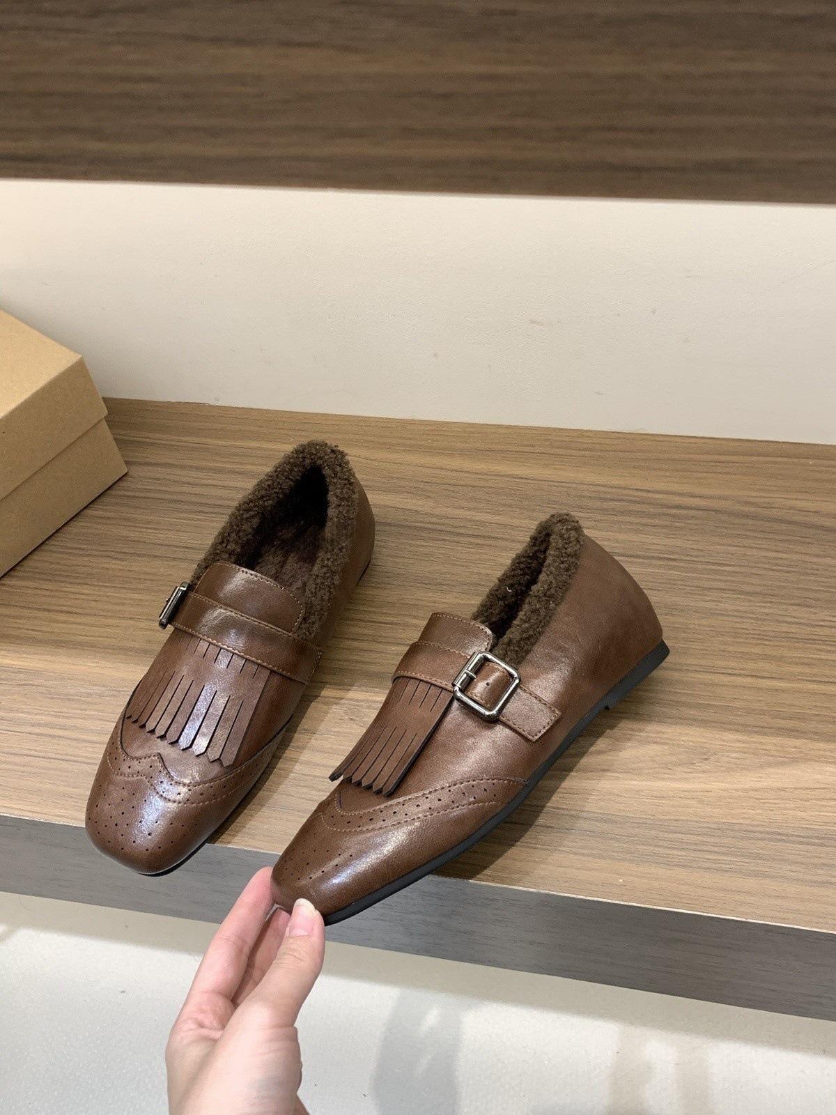 Inner heightening retro fringed brown loafers single shoes shoes season plush shoes small leather shoes 40
Inner heightening retro fringed brown loafers single shoes shoes season plush shoes small leather shoes 40