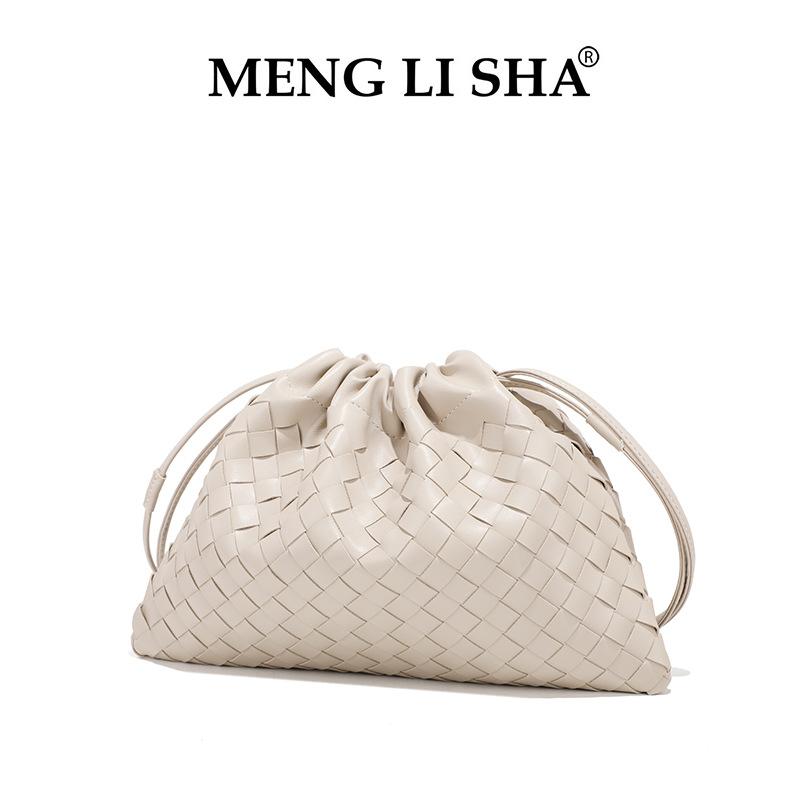 New retro high fashion woven pleated cloud bag underarm shoulder drawstring garbage bag пісочний
New retro high fashion woven pleated cloud bag underarm shoulder drawstring garbage bag пісочний