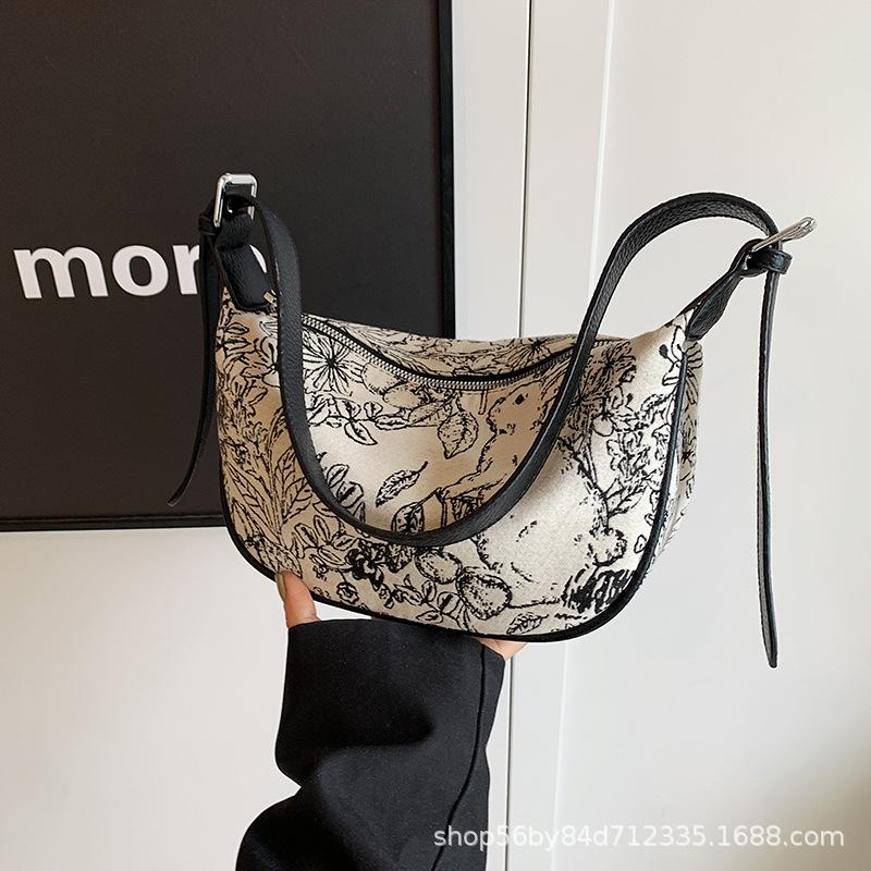 Супер огонь нишевая сумка женская 2025 новая трендовая летняя популярная универсальная сумка-мессенджер модная плечевая сумка-пельмень под мышкой чёрный
Супер огонь нишевая сумка женская 2025 новая трендовая летняя популярная универсальная сумка-мессенджер модная плечевая сумка-пельмень под мышкой чёрный