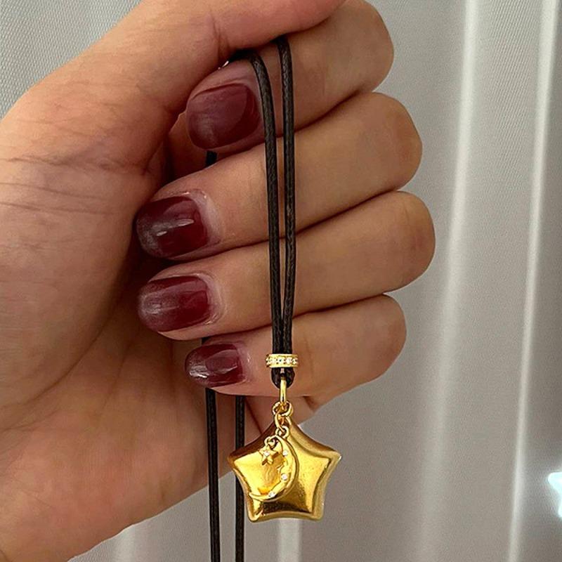 Simple style stereoscopic star necklace for women light luxury fashion classics choker pendant party wedding gift золотий
Simple style stereoscopic star necklace for women light luxury fashion classics choker pendant party wedding gift золотий