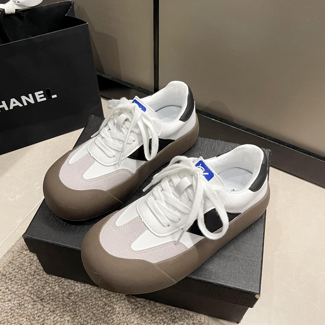 Обувь женская осень 2025 новая повседневная универсальная увеличивающая рост платформа легкая студенческая обувь для строевой подготовки в стиле ретро популярные кеды 40 коричневый
Обувь женская осень 2025 новая повседневная универсальная увеличивающая рост платформа легкая студенческая обувь для строевой подготовки в стиле ретро популярные кеды 40 коричневый