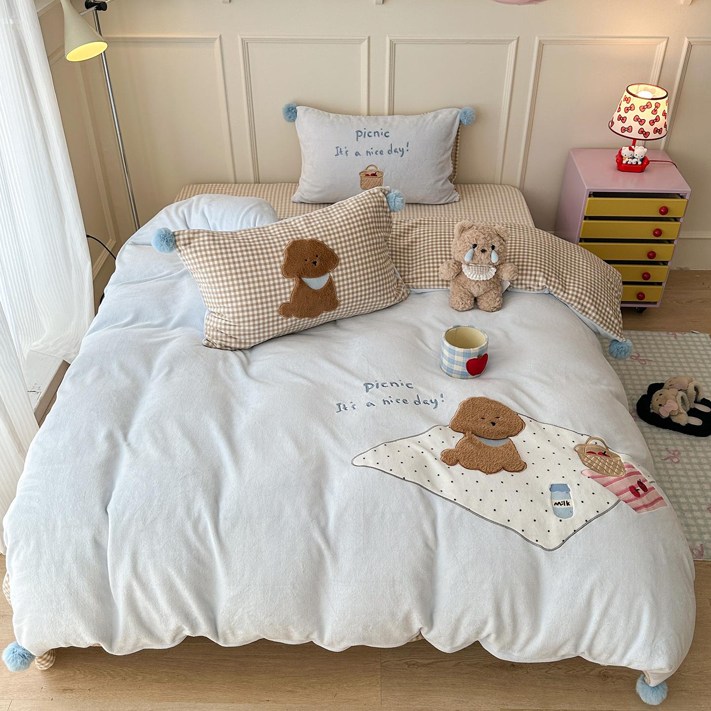 New Cartoon Embroidered Autumn Winter Warm Duvet Cover Set Milk Velvet Warmth Bedding Set Soft Quilt Cover Pillowcase Bed Sheet AU Single size 3 pcs
New Cartoon Embroidered Autumn Winter Warm Duvet Cover Set Milk Velvet Warmth Bedding Set Soft Quilt Cover Pillowcase Bed Sheet AU Single size 3 pcs