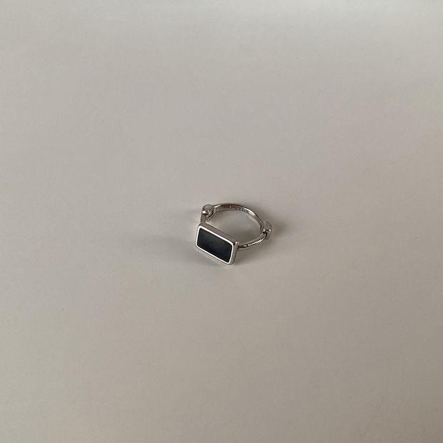 Серьги S925 Silver Retro в гонконгском стиле в корейском стиле Love для женщин - элегантный и шикарный дизайн Rectangular one
Серьги S925 Silver Retro в гонконгском стиле в корейском стиле Love для женщин - элегантный и шикарный дизайн Rectangular one