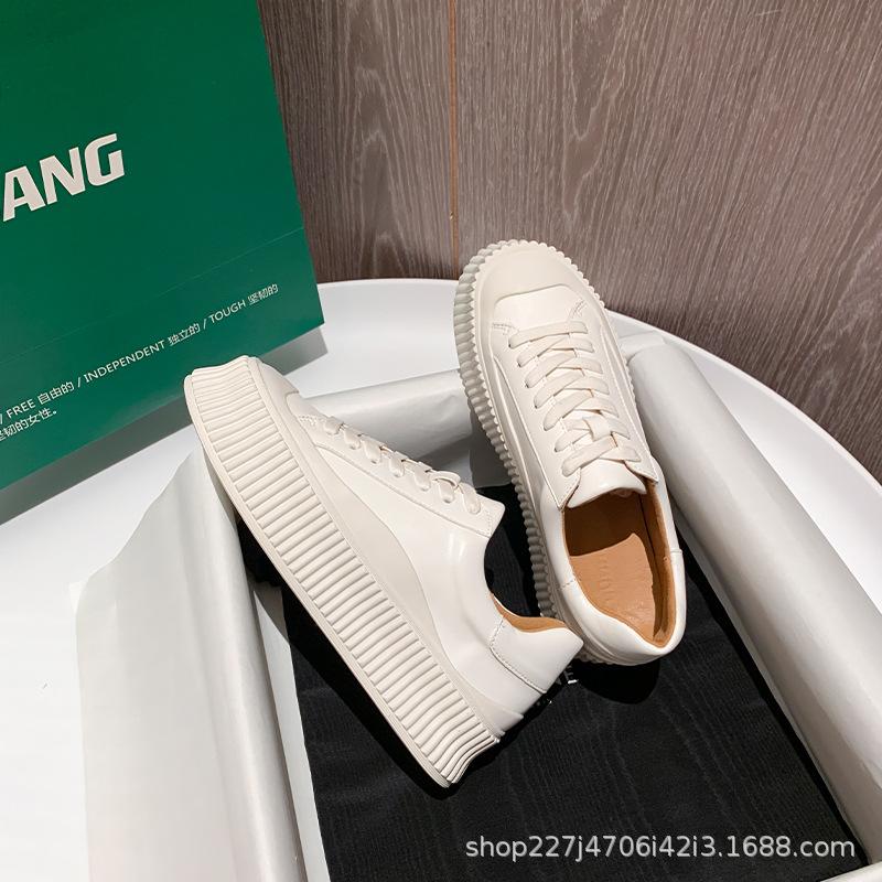 Leather platform white shoes women s shoes spring new biscuit shoes versatile sports and leisure board shoes women s muffin shoes 34 белый
Leather platform white shoes women s shoes spring new biscuit shoes versatile sports and leisure board shoes women s muffin shoes 34 белый