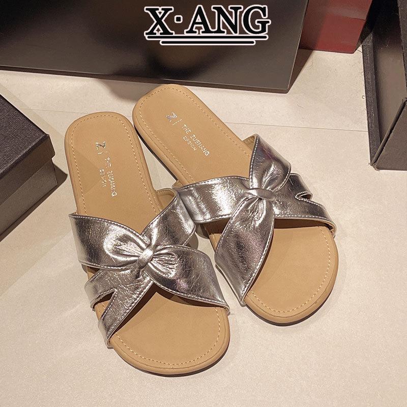 Leather flat-bottomed women s slippers summer wear 2025 new models with skirts, beautiful cool slippers vacation wind beach shoes 35
Leather flat-bottomed women s slippers summer wear 2025 new models with skirts, beautiful cool slippers vacation wind beach shoes 35