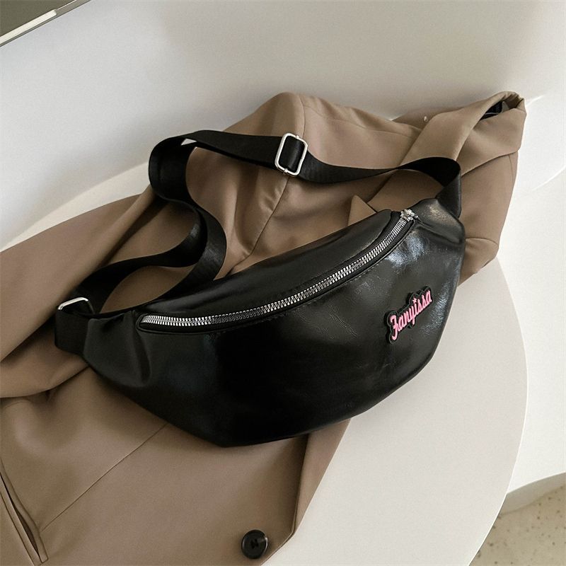 Bag Women 2025 New Trendy Black Niche Design Versatile American Retro Casual Personality Crossbody Waist Bag Breast Bag чорний
Bag Women 2025 New Trendy Black Niche Design Versatile American Retro Casual Personality Crossbody Waist Bag Breast Bag чорний
