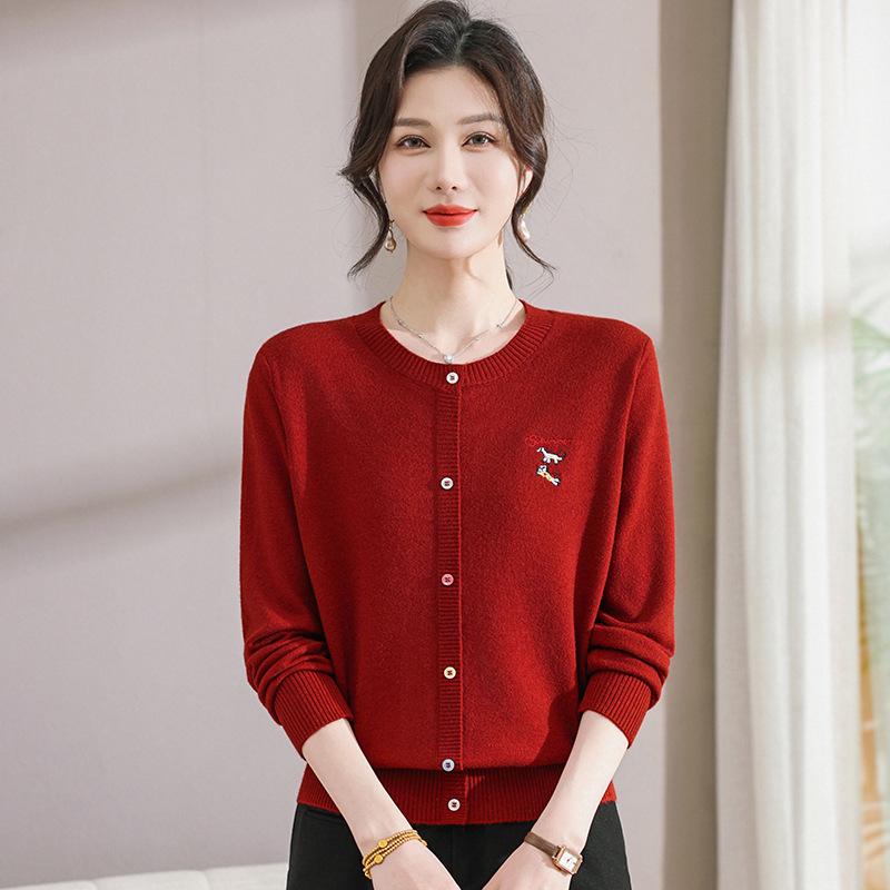 Spring New Style Sweater: Age-Reducing, Loose-Fit Knitwear for Middle-Aged and Elderly Women 2XL (recommended for 115-130 lbs)
Spring New Style Sweater: Age-Reducing, Loose-Fit Knitwear for Middle-Aged and Elderly Women 2XL (recommended for 115-130 lbs)