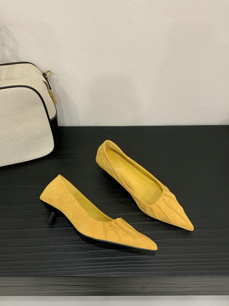 Bright yellow French single shoes women s 2025 spring and autumn new light mouth soft sole temperament kitten heel with skirt high heels 39 жёлтый
Bright yellow French single shoes women s 2025 spring and autumn new light mouth soft sole temperament kitten heel with skirt high heels 39 жёлтый
