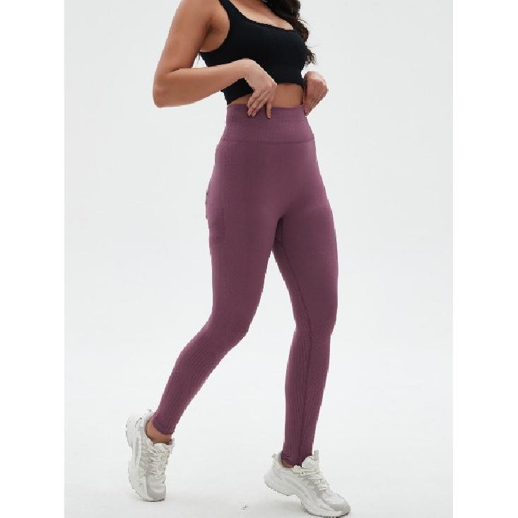 Yoga Pants, Hip Lifting And Slimming Fitness Pants, Leggings, Popular Peach Seamless Tight Pants For Women S чорний
Yoga Pants, Hip Lifting And Slimming Fitness Pants, Leggings, Popular Peach Seamless Tight Pants For Women S чорний