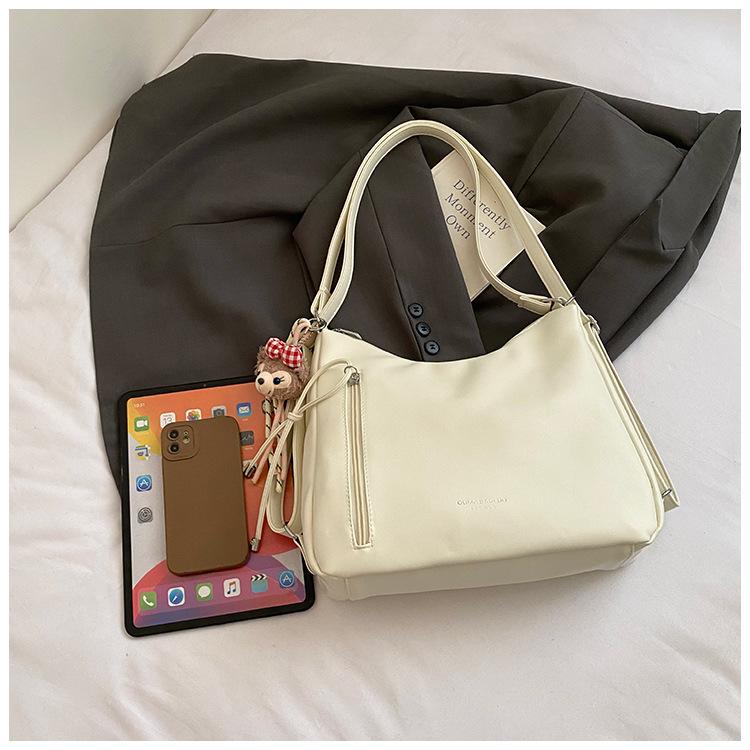 2025 New Vintage Tote Bag Women s Large Capacity Simple Casual One Shoulder Crossbody Multifunctional Fashion Backpack
2025 New Vintage Tote Bag Women s Large Capacity Simple Casual One Shoulder Crossbody Multifunctional Fashion Backpack