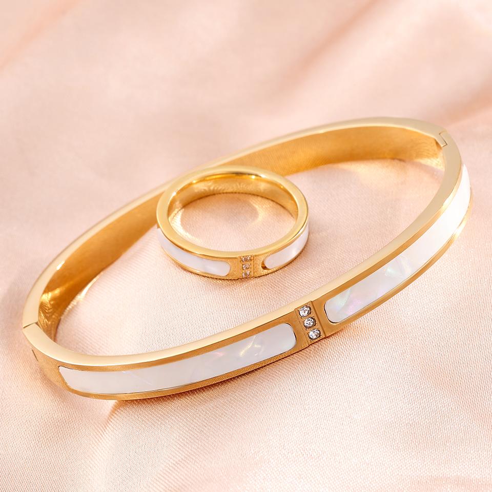 Stainless Steel Bracelet And Ring Set for Women Simple Design Fashionable Jewelry for Parties And Banquets 8
Stainless Steel Bracelet And Ring Set for Women Simple Design Fashionable Jewelry for Parties And Banquets 8