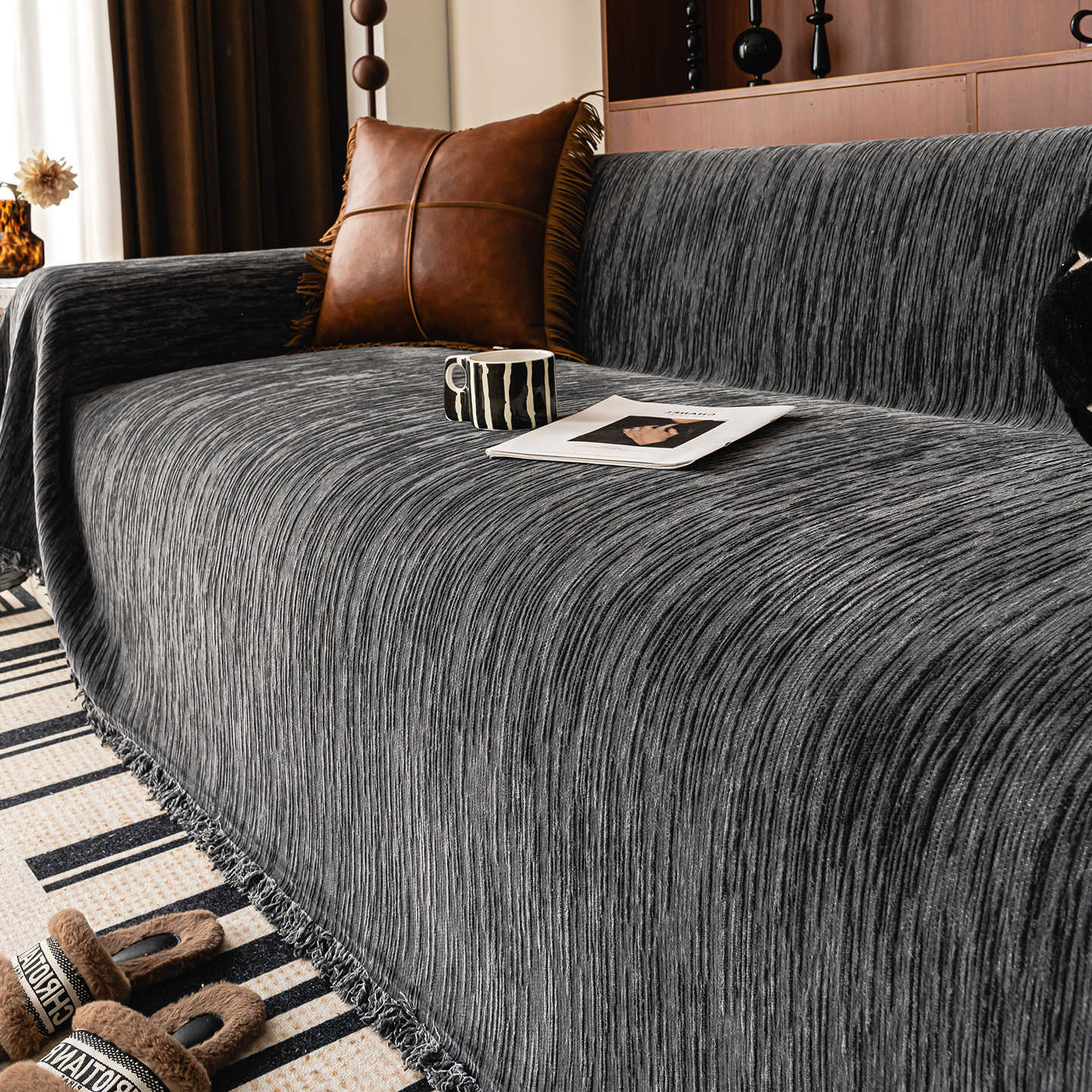 Премиальный чехол на диван в атмосфере ins, новый универсальный диванный плед на все четыре сезона, полный чехол-подушка 180*130cm
Премиальный чехол на диван в атмосфере ins, новый универсальный диванный плед на все четыре сезона, полный чехол-подушка 180*130cm