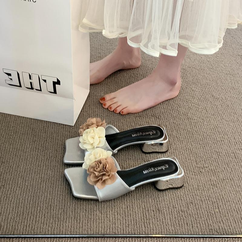 Сказочный цветок розы ветров крутые тапочки женские 2025 новые серебристые квадратный каблук шлепанцы на лето платье пляжные сандалии 40 серебряный
Сказочный цветок розы ветров крутые тапочки женские 2025 новые серебристые квадратный каблук шлепанцы на лето платье пляжные сандалии 40 серебряный