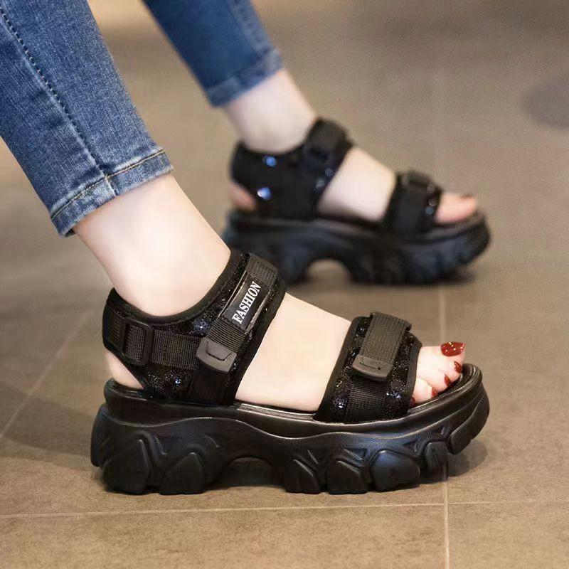 Summer new platform sandals fashionable versatile muffin bottom sports style sandals spot Velcro word with sandals 35 чёрный
Summer new platform sandals fashionable versatile muffin bottom sports style sandals spot Velcro word with sandals 35 чёрный