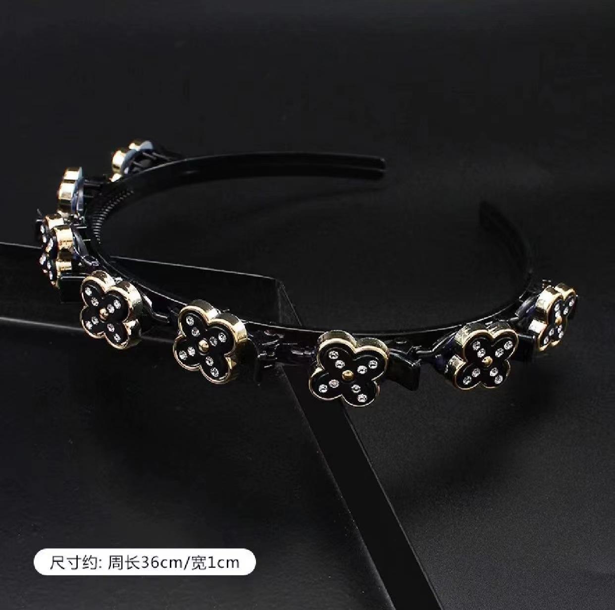 Простой темпераментный модный обруч для волос, головной убор, заколка для волос, фрагментированный инструмент для волос, милая детская женская летняя повязка для волос, ювелирные изделия 7
Простой темпераментный модный обруч для волос, головной убор, заколка для волос, фрагментированный инструмент для волос, милая детская женская летняя повязка для волос, ювелирные изделия 7