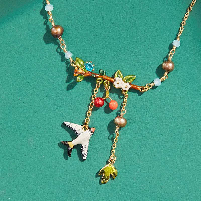 High-End Pearl Cherry Swallow Clavicle Necklace - Christmas Edition Electroplated медный
High-End Pearl Cherry Swallow Clavicle Necklace - Christmas Edition Electroplated медный