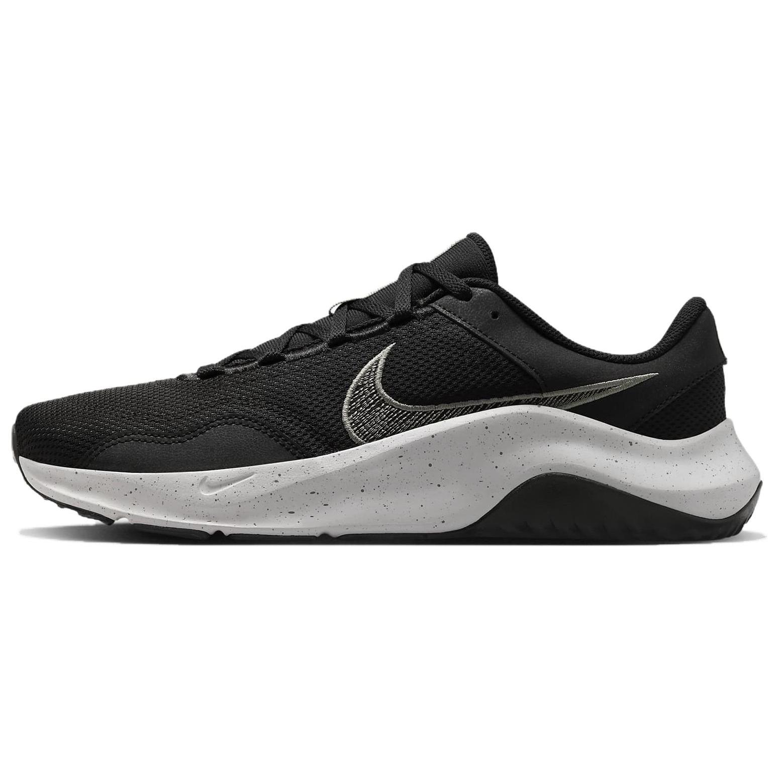 Nike Legend Essential 3 Next Nature Black Iron Grey DM1120-011 40.5
Nike Legend Essential 3 Next Nature Black Iron Grey DM1120-011 40.5