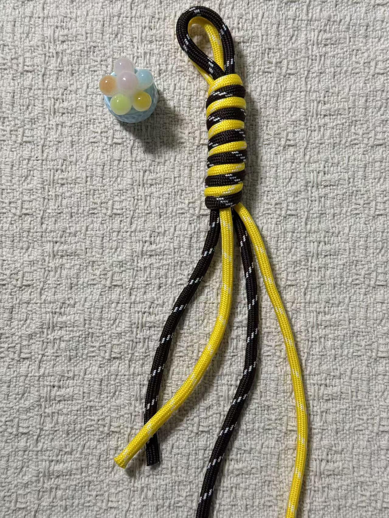 Handmade Colorful Nylon Rope Phone Lanyard Keychain Pendant
Handmade Colorful Nylon Rope Phone Lanyard Keychain Pendant