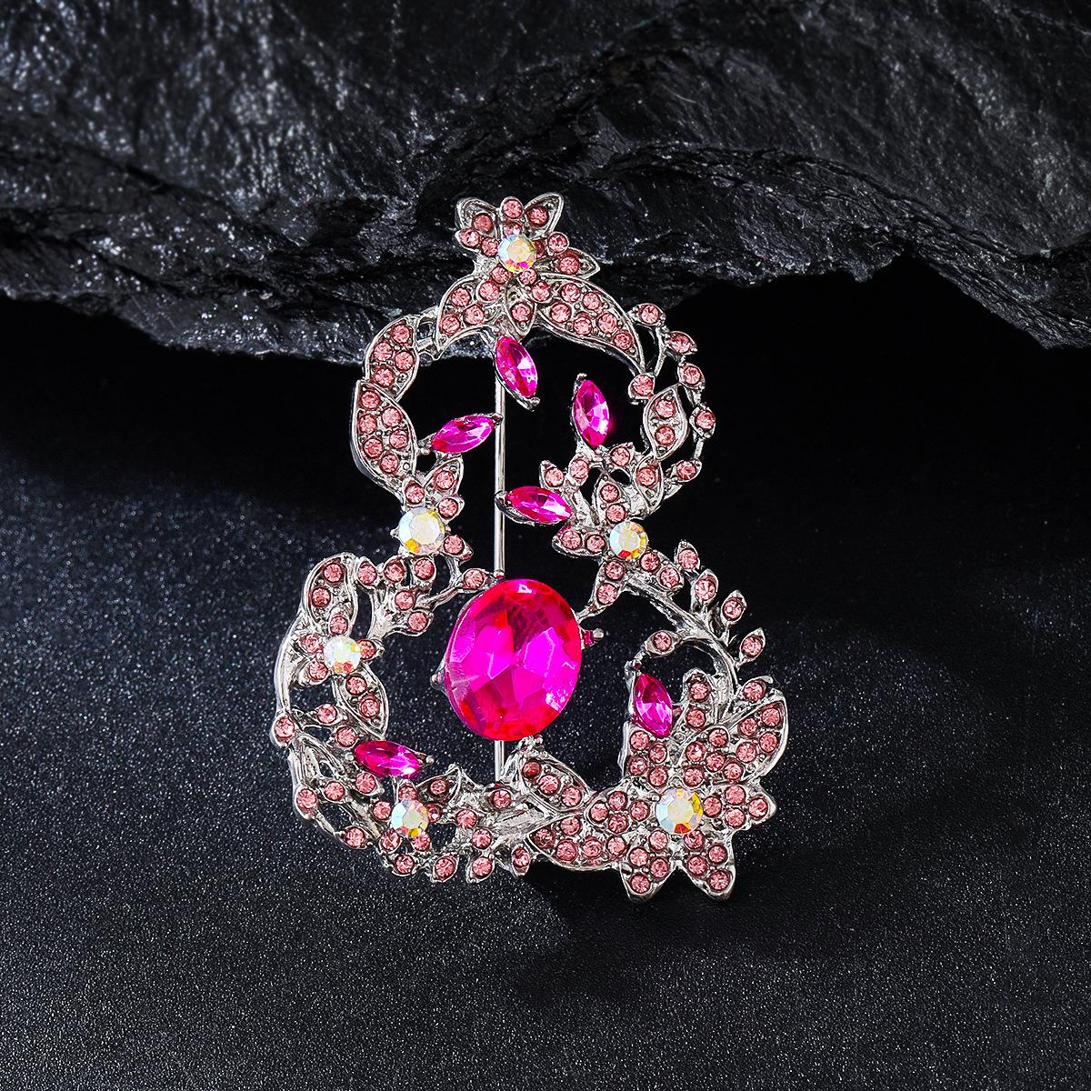 Ретро брошь в национальном стиле в виде тыквы-горлянки Фулу, высококачественная изысканная булавка-корссаж, женские аксессуары для ципао, оптовая продажа игл для лацкана пиджака
Ретро брошь в национальном стиле в виде тыквы-горлянки Фулу, высококачественная изысканная булавка-корссаж, женские аксессуары для ципао, оптовая продажа игл для лацкана пиджака