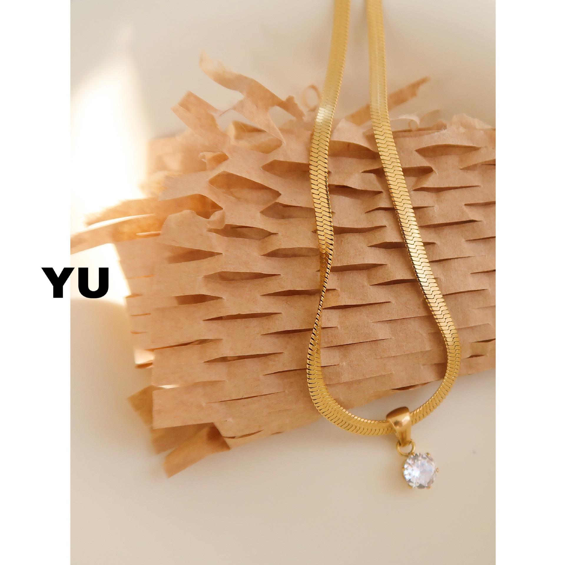 New Square Circular Necklace for Women, Simple Blade Chain, Snake Bone Chain, High-end Temperament, Collarbone Chain, Ins
New Square Circular Necklace for Women, Simple Blade Chain, Snake Bone Chain, High-end Temperament, Collarbone Chain, Ins