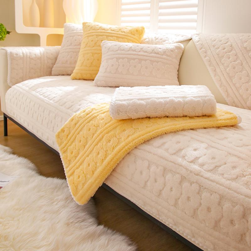 Sofa Cushion Winter Plush Non-slip Thickened New Sofa Cover All-inclusive Universal Blanket Cover Towel Cloth Cushion 70x70
Sofa Cushion Winter Plush Non-slip Thickened New Sofa Cover All-inclusive Universal Blanket Cover Towel Cloth Cushion 70x70