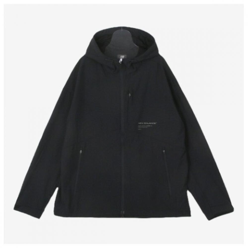 New Balance Windbreaker Nqj Nbnmec1033 19 Uni Pro Trail Jacket Sta Black series/110
New Balance Windbreaker Nqj Nbnmec1033 19 Uni Pro Trail Jacket Sta Black series/110