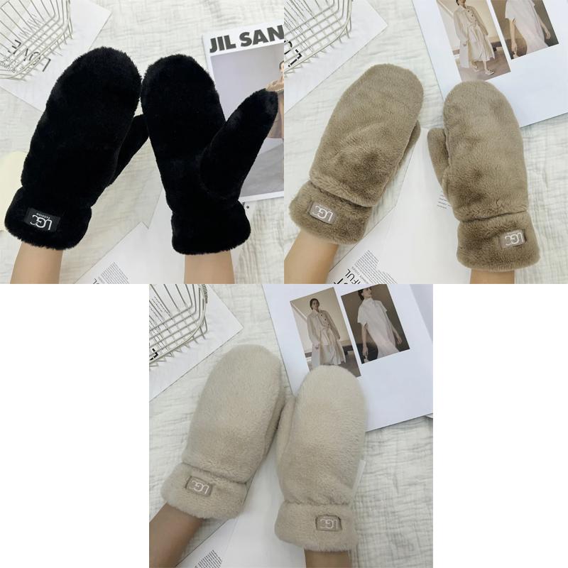 Multi-functional thick plush soft winter warm gloves,cold resistant finger gloves,windproof fashion fluffy outdoor bicycle glove
Multi-functional thick plush soft winter warm gloves,cold resistant finger gloves,windproof fashion fluffy outdoor bicycle glove