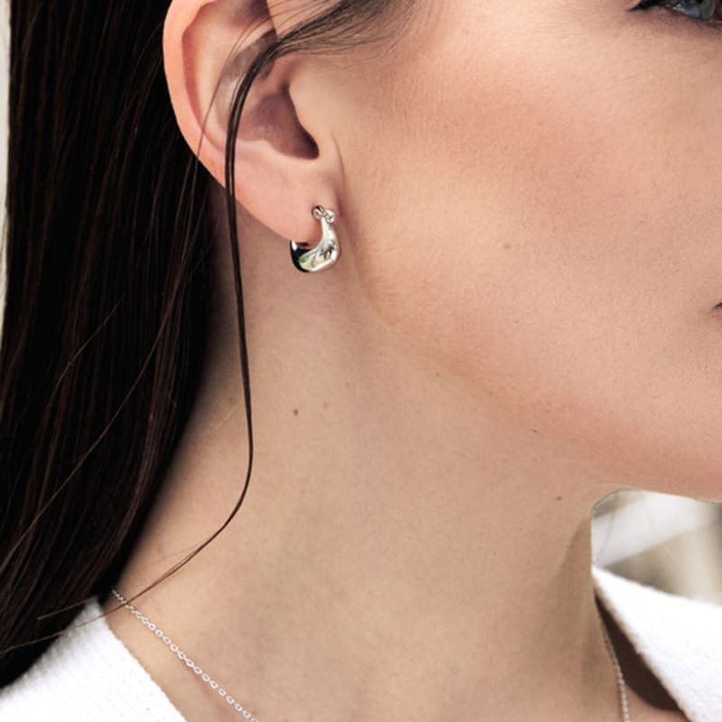 PANACHE CHASUNYOUNG Juglet Earrings One
PANACHE CHASUNYOUNG Juglet Earrings One