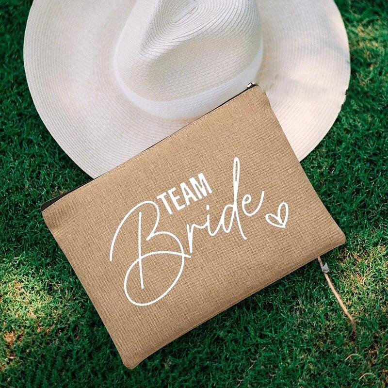 2023 Team Bride Printed Canvas Makeup Bag Bridesmaid Pocket Lipstick Wash Bag for Wedding Travel Lipstick Bags Storage Organizer
2023 Team Bride Printed Canvas Makeup Bag Bridesmaid Pocket Lipstick Wash Bag for Wedding Travel Lipstick Bags Storage Organizer