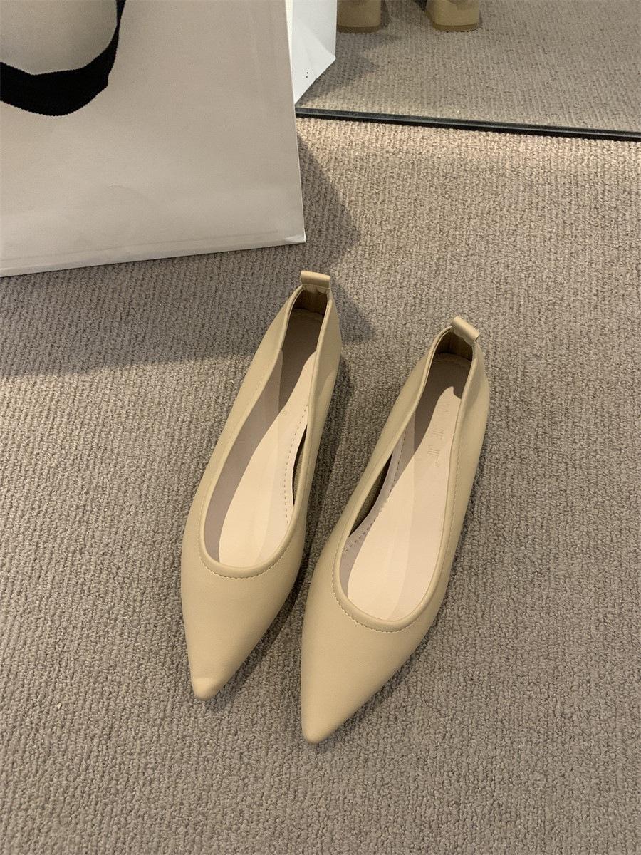 French single shoes women s shoes summer 2025 new simple commuting versatile square head light mouth thick heel temperament ladyshoes 39
French single shoes women s shoes summer 2025 new simple commuting versatile square head light mouth thick heel temperament ladyshoes 39