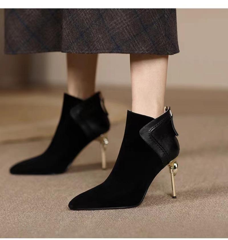 Fashion Suede Women s Boots Casual Fashion Office Shoes Luxury High Heels Women s Shoes Trend Elegant Comfortable Fashion Boots Women 34 чёрный
Fashion Suede Women s Boots Casual Fashion Office Shoes Luxury High Heels Women s Shoes Trend Elegant Comfortable Fashion Boots Women 34 чёрный