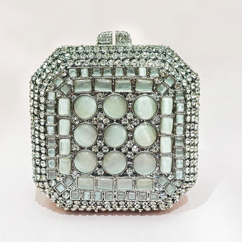Ladies Square Gold Stone Evening Bag Fashion Crystal Clutch Rhinestone Purse Big Diamond Handbag For Wedding Party Female Purse 13cmX13cmX5cm
Ladies Square Gold Stone Evening Bag Fashion Crystal Clutch Rhinestone Purse Big Diamond Handbag For Wedding Party Female Purse 13cmX13cmX5cm