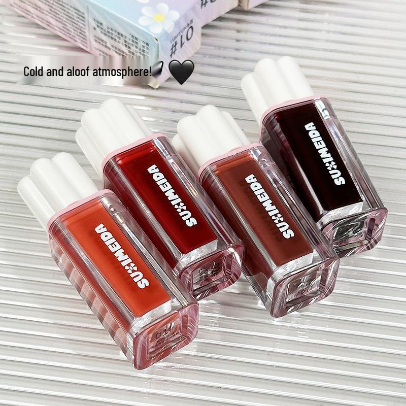 Korean Mirror Lip Gloss: Water-Light, Plumping, Long-Lasting, Low-Saturation Shades for Autumn and Winter 4.5g
Korean Mirror Lip Gloss: Water-Light, Plumping, Long-Lasting, Low-Saturation Shades for Autumn and Winter 4.5g