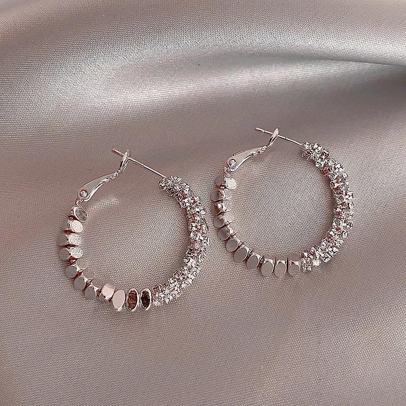 Ear Clips with Elegant Long Fringed Earrings, 925 Silver Pin Earrings, Ear Jewelry Diameter: 3.8 cm золотой
Ear Clips with Elegant Long Fringed Earrings, 925 Silver Pin Earrings, Ear Jewelry Diameter: 3.8 cm золотой