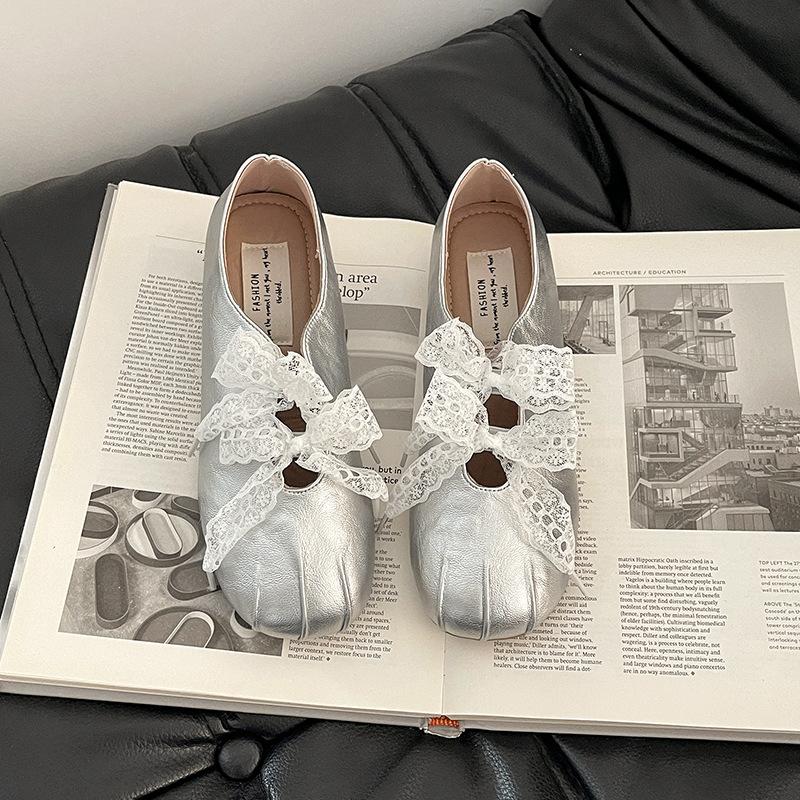 Бантик на подъеме, модные ретро туфли Мэри Джейн с лентой, женские летние кружевные удобные дышащие балетки для работы 35 серебряный
Бантик на подъеме, модные ретро туфли Мэри Джейн с лентой, женские летние кружевные удобные дышащие балетки для работы 35 серебряный