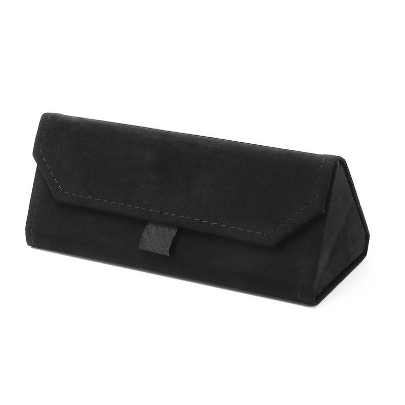 Velvet Triangle Folding Glasses Case Elegant Sunglasses Case Soft Reading Glasses Box Creative Compression-resistant Glasses Box чёрный
Velvet Triangle Folding Glasses Case Elegant Sunglasses Case Soft Reading Glasses Box Creative Compression-resistant Glasses Box чёрный