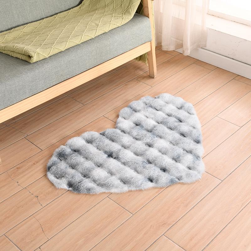 Cream Heart-Shaped Faux Rabbit Fur Carpet - Bubble Velvet Living Room Mat for Sofa, Coffee Table, or Makeup Stool 30x40 cm
Cream Heart-Shaped Faux Rabbit Fur Carpet - Bubble Velvet Living Room Mat for Sofa, Coffee Table, or Makeup Stool 30x40 cm