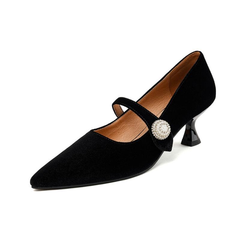 Suede Stiletto Pearl Buckle High Heels Autumn Fashion Pointed Toe Shallow Mouth Low Top Single 42 чорний
Suede Stiletto Pearl Buckle High Heels Autumn Fashion Pointed Toe Shallow Mouth Low Top Single 42 чорний
