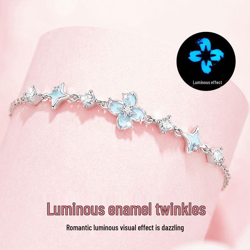Lucky Star Four-Leaf Clover Luminous Bracelet for Girls – Enamel Hand Jewelry, 2026 Design
Lucky Star Four-Leaf Clover Luminous Bracelet for Girls – Enamel Hand Jewelry, 2026 Design