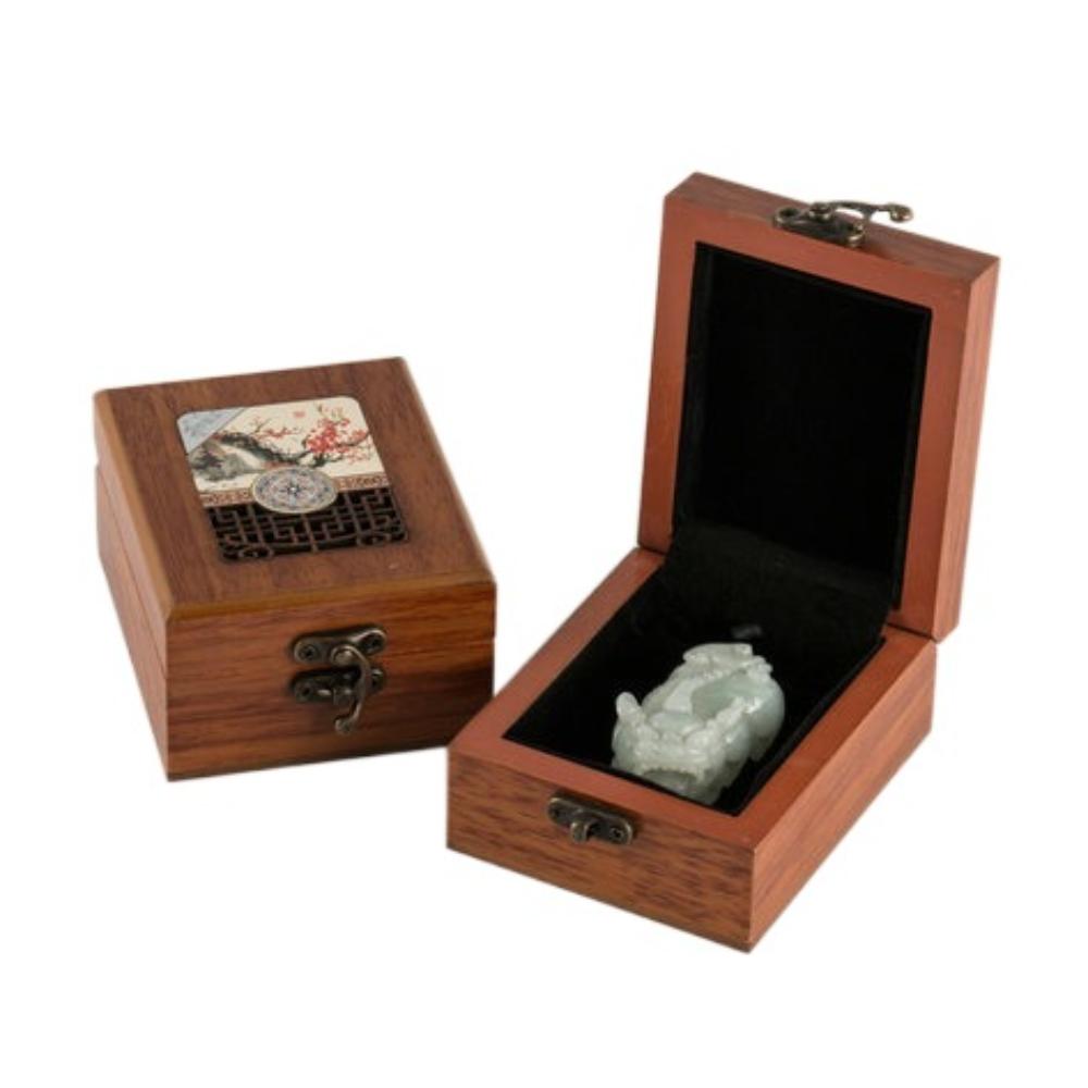 Pedant Jewelry Display Box Bracelet Necklace Jewelry Packaging Box Vintage Trinket Case Dust-proof Brown Style A
Pedant Jewelry Display Box Bracelet Necklace Jewelry Packaging Box Vintage Trinket Case Dust-proof Brown Style A