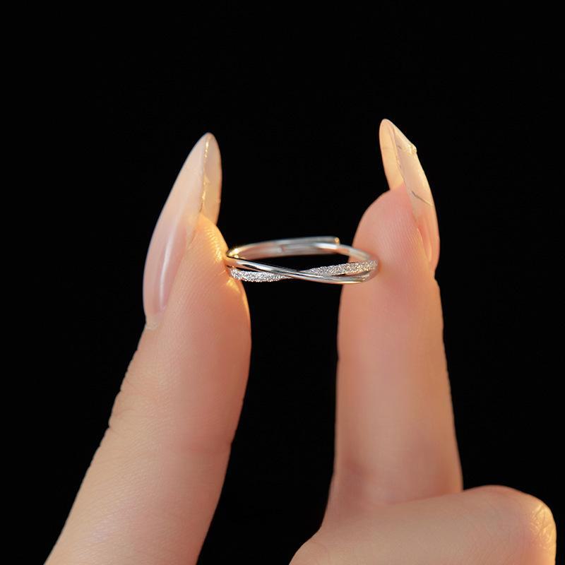 Кольцо Banyan Tree S925 Silver Mobius Diamond Minimalist Adjustable Ring для женщин RS1035 белого золота
Кольцо Banyan Tree S925 Silver Mobius Diamond Minimalist Adjustable Ring для женщин RS1035 белого золота