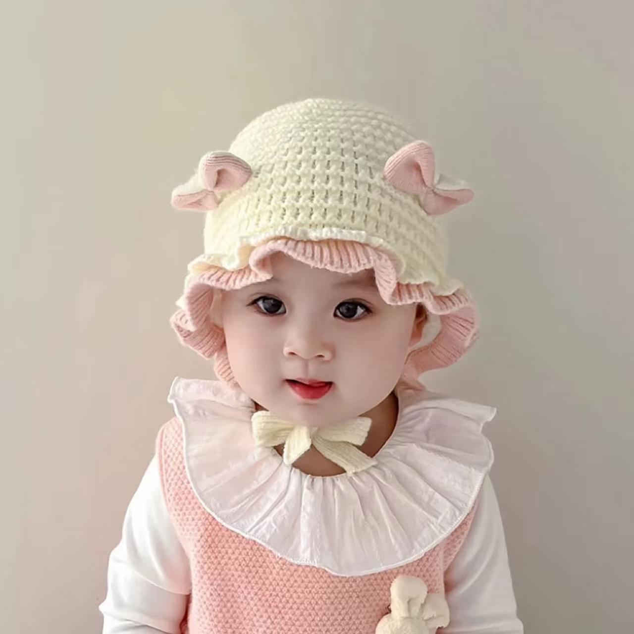 Милая шапка для девочки с бантиком, зимняя, мягкая вязаная с оборками, для младенца, с защитой ушей, толстая, теплая, ветронепродуваемая, шапка-бини с ушками для малыша белый
Милая шапка для девочки с бантиком, зимняя, мягкая вязаная с оборками, для младенца, с защитой ушей, толстая, теплая, ветронепродуваемая, шапка-бини с ушками для малыша белый